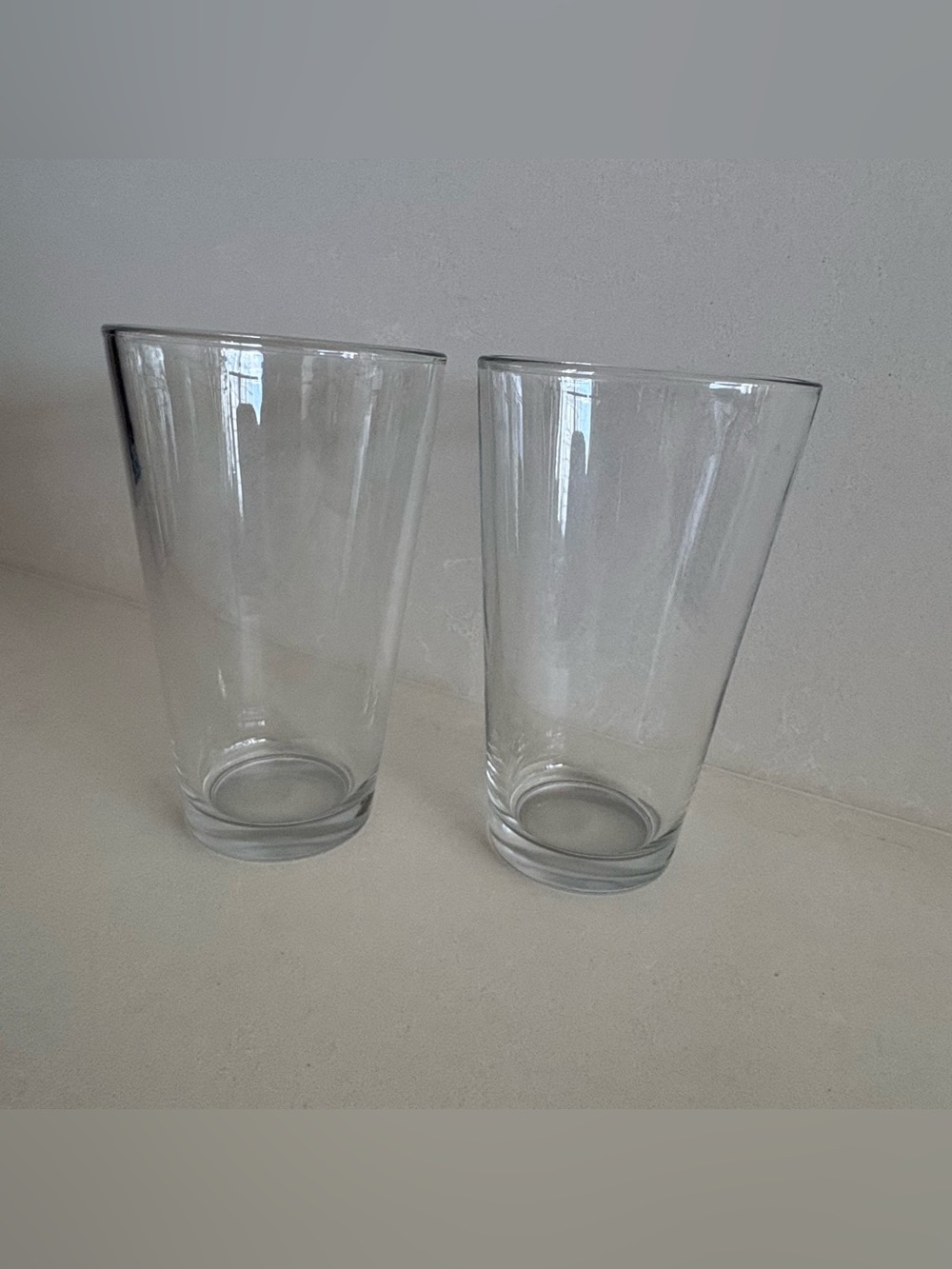 Clear Glass Drinking Pint Glasses Tumblers - Set of 2